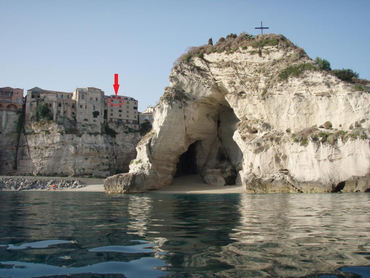 Bluemind Aparthotel Tropea Bagian luar foto