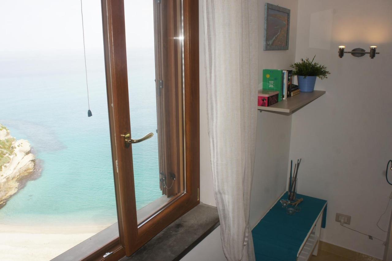 Bluemind Aparthotel Tropea Bagian luar foto